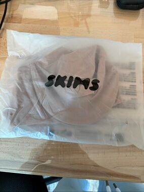 SKIMS Light Taupe Seamless Shapewear Cap